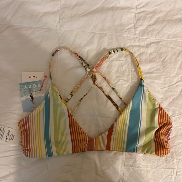 NWT Roxy Reversible Bikini Top M - Picture 3 of 4